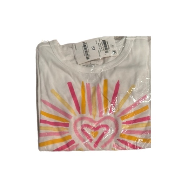 First Impressions Other - ☀️Kids White Heart Design Shirt